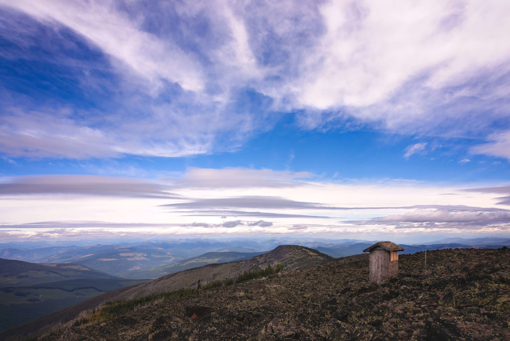 Choosing the perfect photographer for the highest Outhouse Northwest Peak